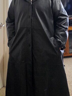 Impressive Genuine Black Leather Dress Coat, Long Length, ZipLiner, Plus Size 22